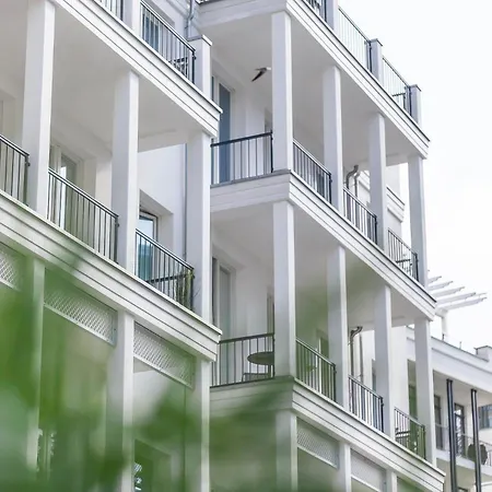 First White Pearl Apartment Sellin (Rugen)